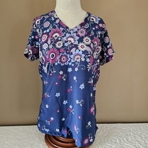 Buttersoft Advantage Scrub Top, Womans , Size M  Blue floral